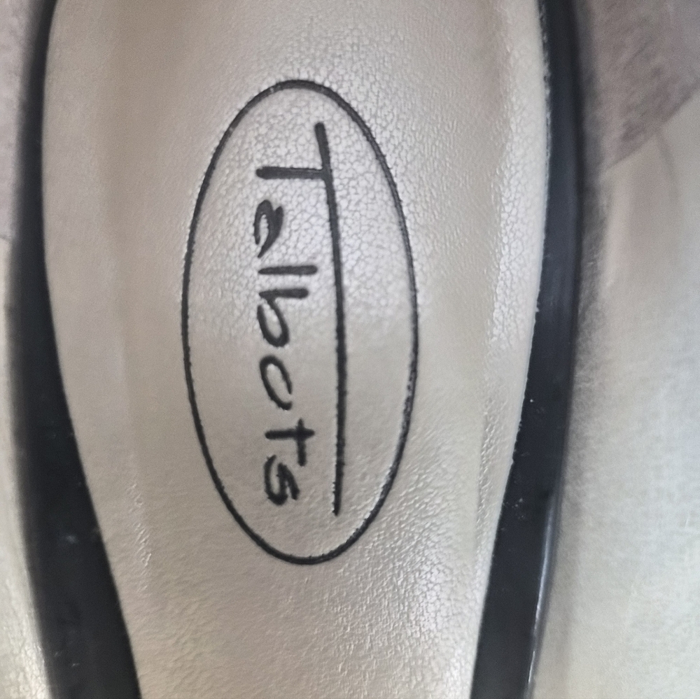 ​Talbots Black Pointed Toe Leather Pumps - Classic Sophisticated Heels 7.5 - Picture 4 of 9